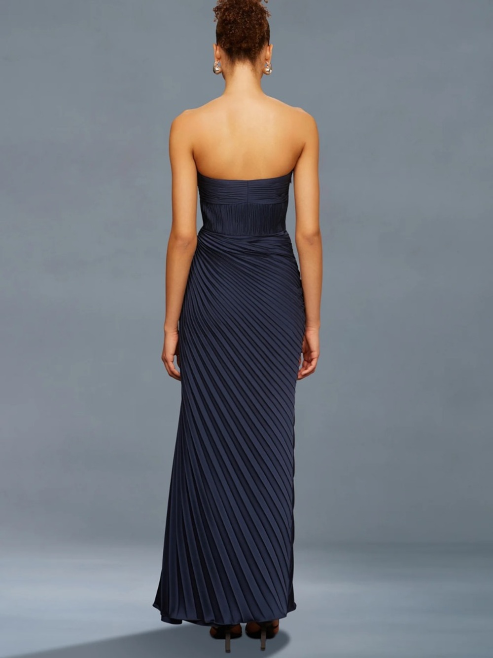NWT AMUR Joyceanne Sweetheart Gown Strapless Pleated Gown in Deep Indigo Size 6 - Picture 5 of 11